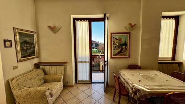 Appartamento via Einaudi 56, Venegono Superiore