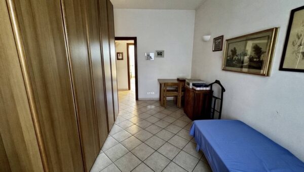 Appartamento via Einaudi 56, Venegono Superiore