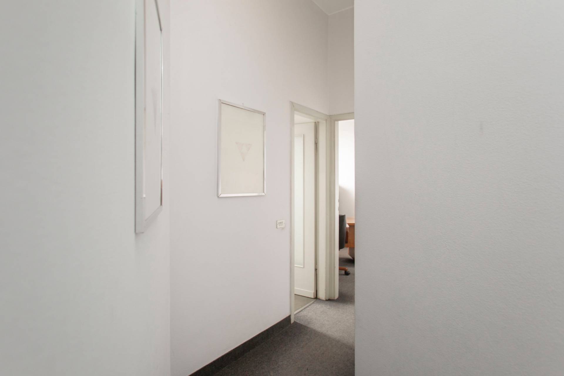 Immagine per Ufficio in affitto a Milano via Maloia 8