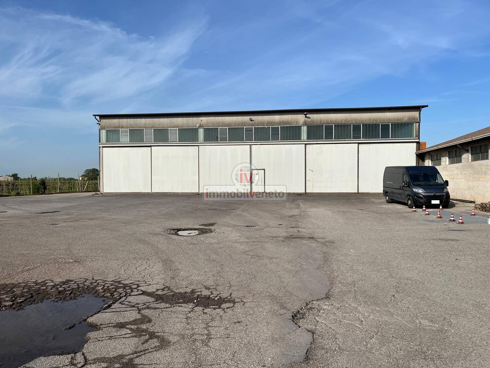 Immagine per Capannone Industriale in affitto a Lonigo VIA DEL LAVORO 