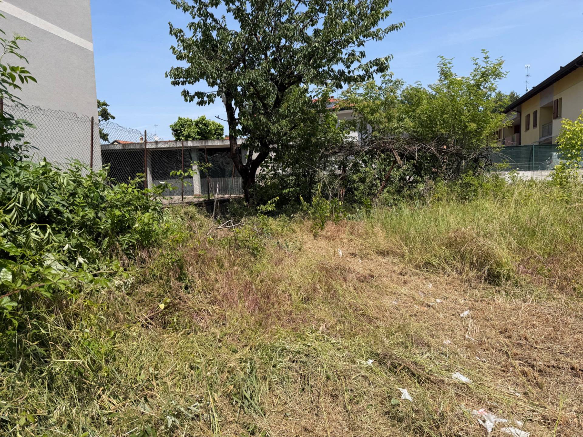 Immagine per Terreno Edificabile in vendita a Cornaredo Via Giuseppe Mazzini 33