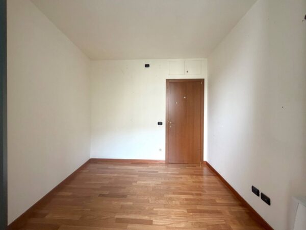 Appartamento via Largo La Foppa 2, Milano