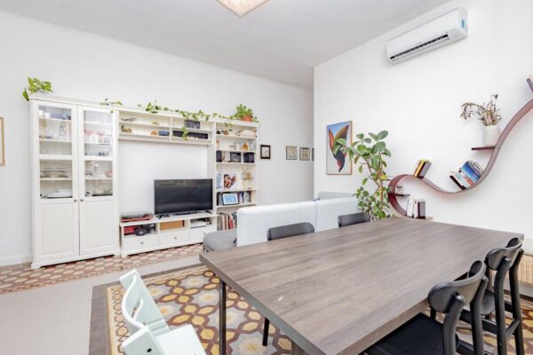 Appartamento via Oglio 33, Milano
