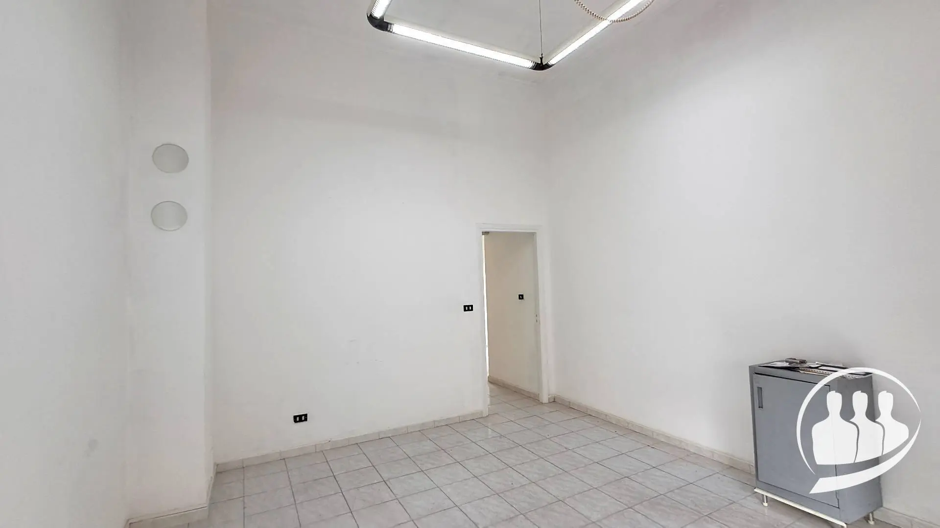 Immagine per Locale Commerciale in vendita a Torino Via Rondissone 1