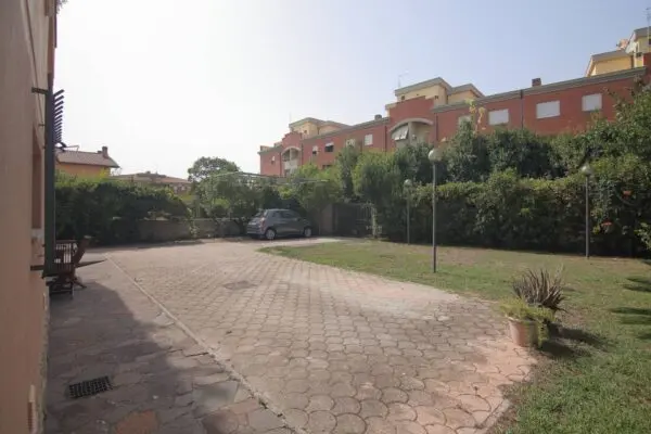 Immagine per Appartamento in vendita a Roma Via Luigi Biondi 8