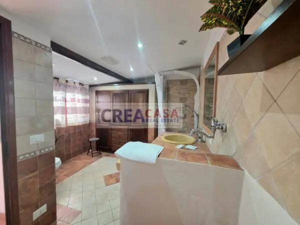 Immagine per Albergo/Hotel in vendita a Giardini-Naxos via lliria 