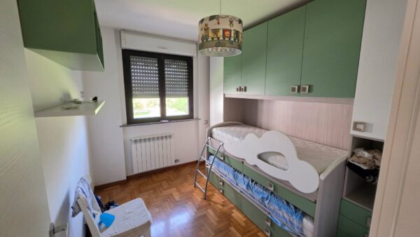 Appartamento via Cividale Del Friuli 15, Milano