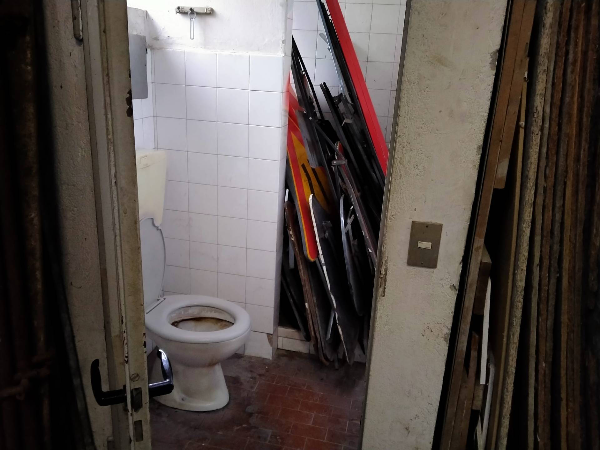 Immagine per Negozio in vendita a Vergiate uguaglianza 27