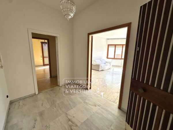 Appartamento via Buonarroti 130, Viareggio