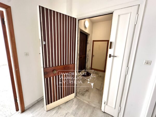 Appartamento via Buonarroti 130, Viareggio