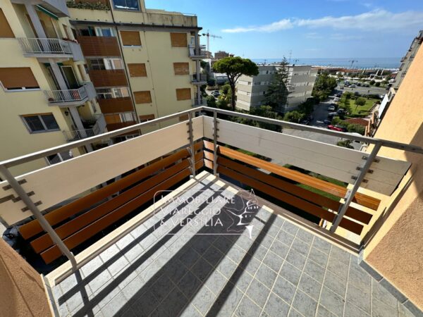 Appartamento via Buonarroti 130, Viareggio