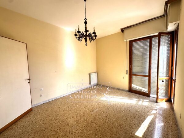 Appartamento via Buonarroti 130, Viareggio