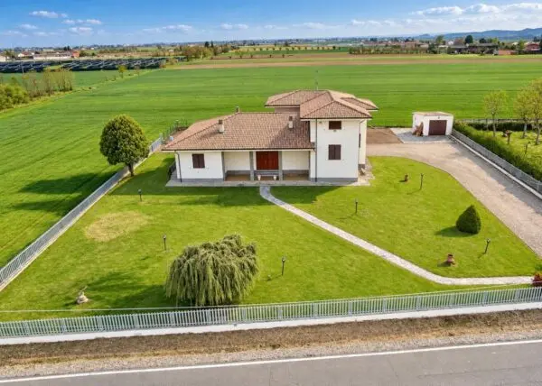 Villa via, Alessandria