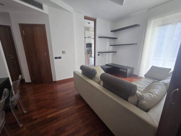 Appartamento via Vittoria Colonna 8, Milano