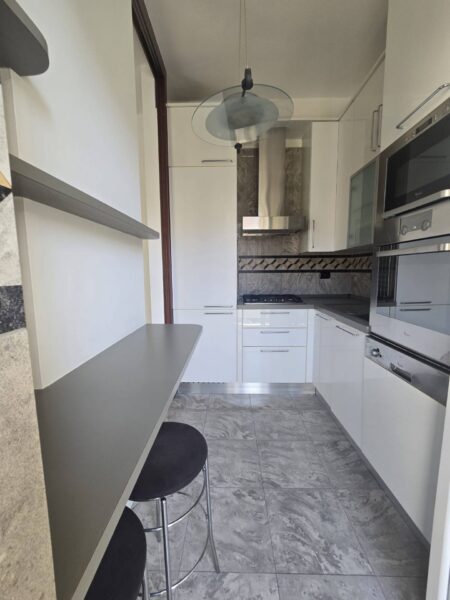 Appartamento via Vittoria Colonna 8, Milano