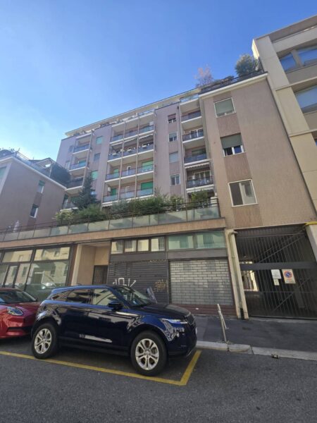 Appartamento via Vittoria Colonna 8, Milano