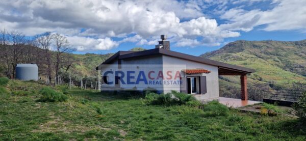 Villa via Contrada Feo, Graniti