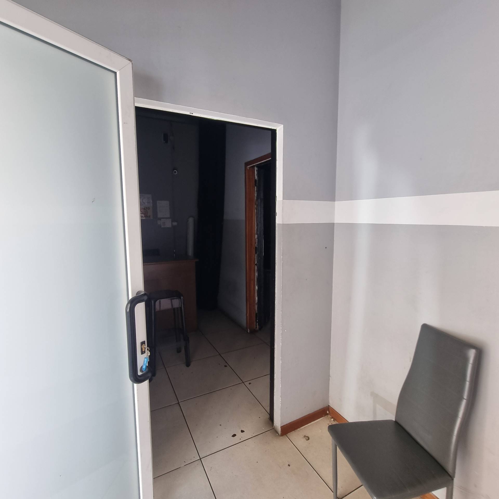 Immagine per Locale Commerciale in vendita a Torino Via Desana 7