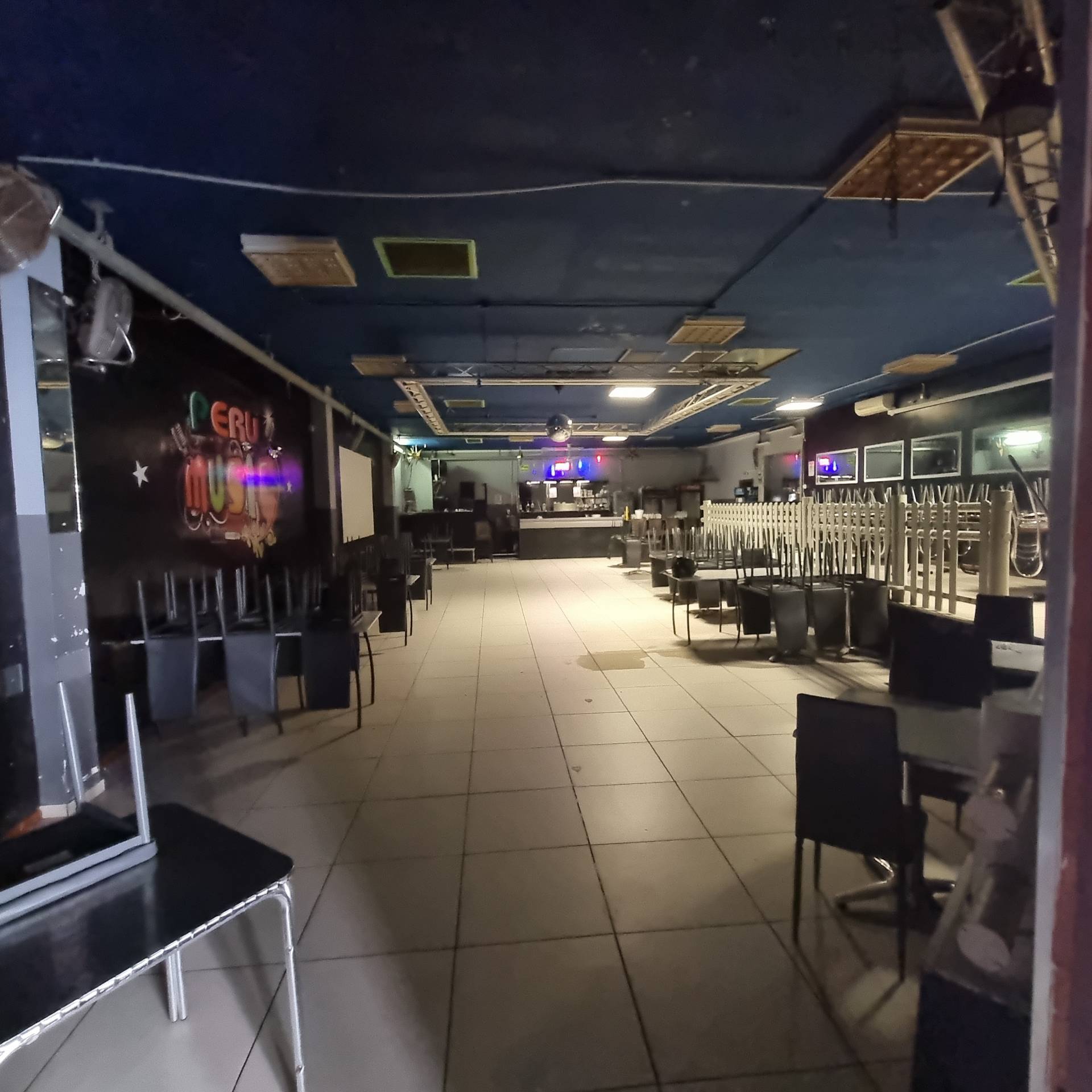 Immagine per Locale Commerciale in vendita a Torino Via Desana 7