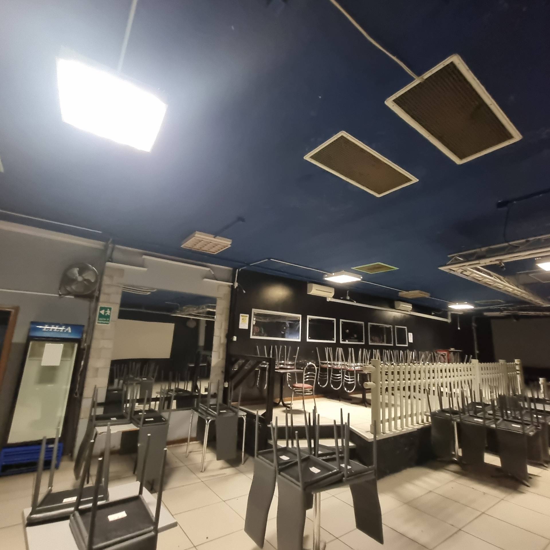 Immagine per Locale Commerciale in vendita a Torino Via Desana 7