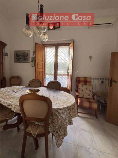 Immagine per Casa indipendente in vendita a Canosa di Puglia via Caprera 3