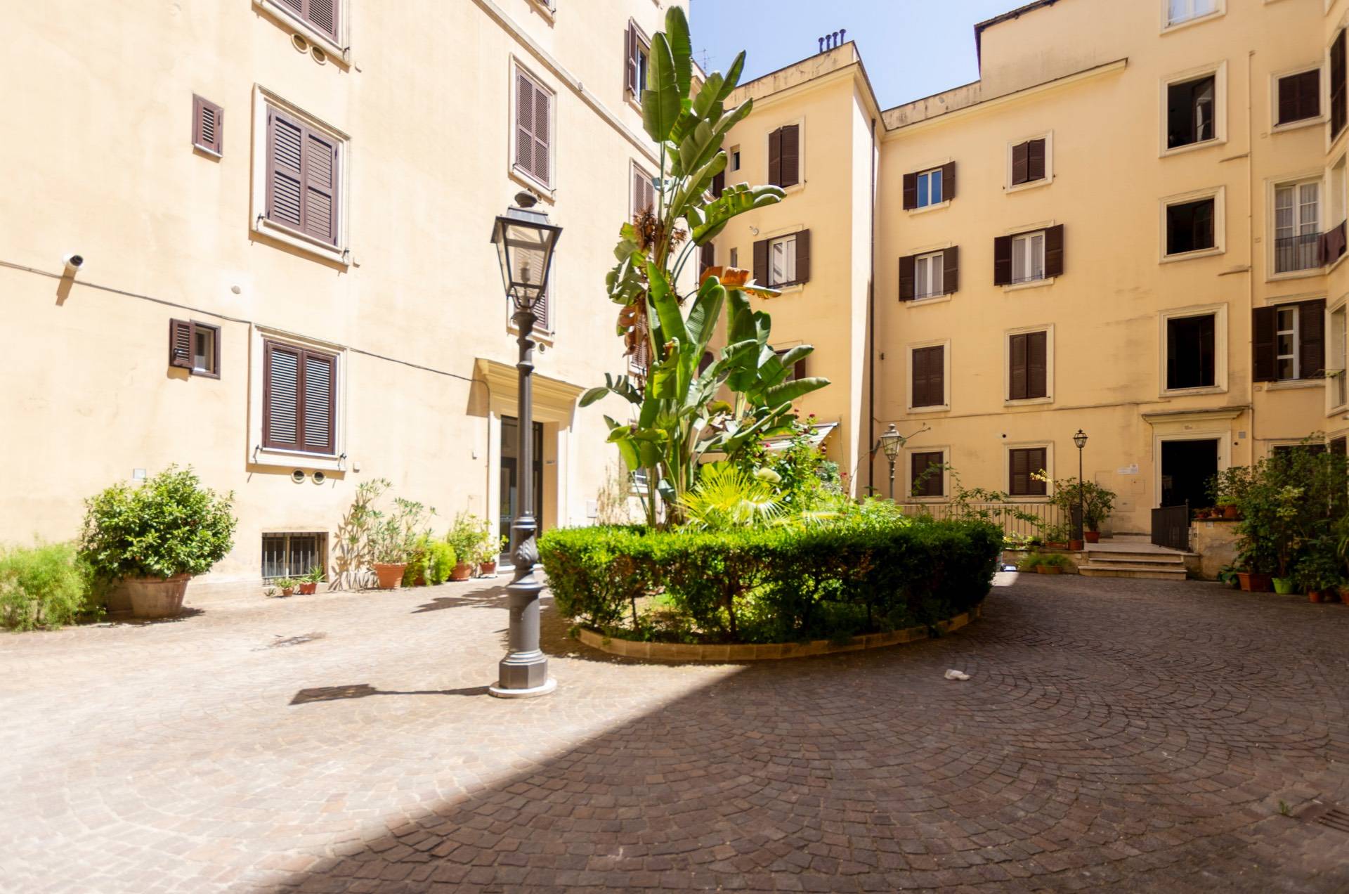 Immagine per Appartamento in vendita a Roma Via Goffredo Mameli 40
