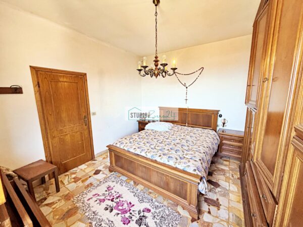 Casa Semindipendente via, Pietrasanta