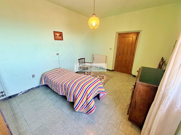 Casa Semindipendente via, Pietrasanta