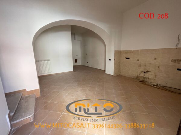 Locale Commerciale viale Minieri, Telese Terme