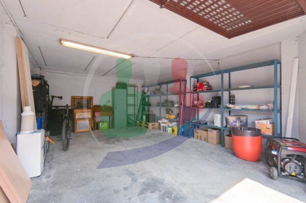 Box / Posto Auto via Giotto, Volvera