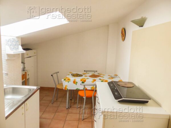 Appartamento via, Urbino