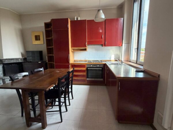 Appartamento via Morimondo 11, Milano
