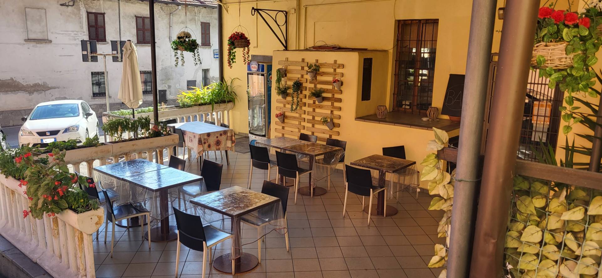 Immagine per Negozio in vendita a Vizzola Ticino XX settembre 2