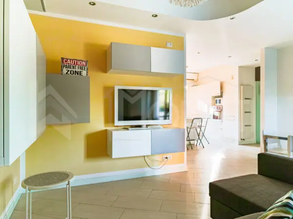 Appartamento via Degli Scarronzoni, Livorno