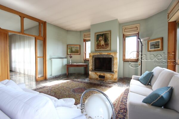 Villa via Fratelli Bandiera, Nerviano