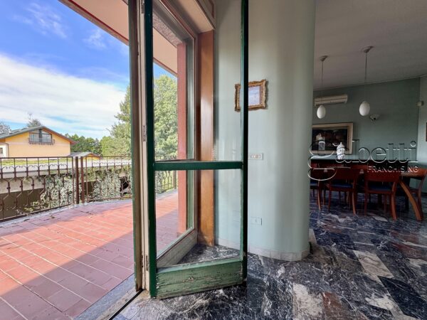 Villa via Fratelli Bandiera, Nerviano