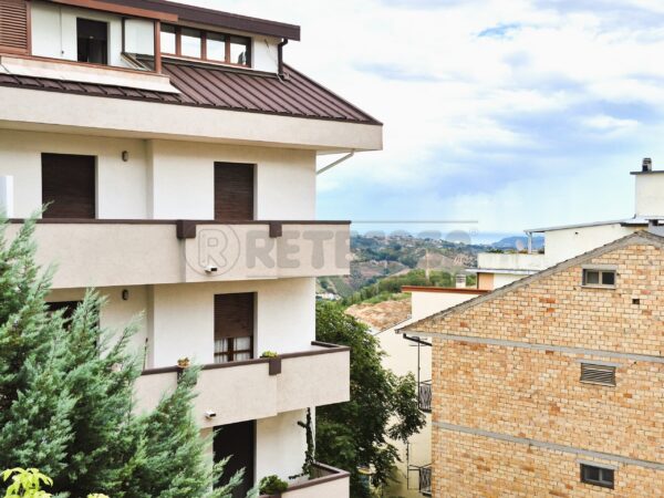 Quadrilocale via Alessandro Valignani 149, Chieti