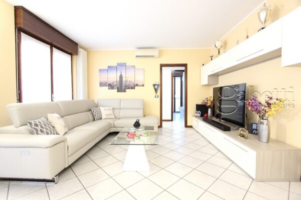 Trilocale Pogliano Milanese