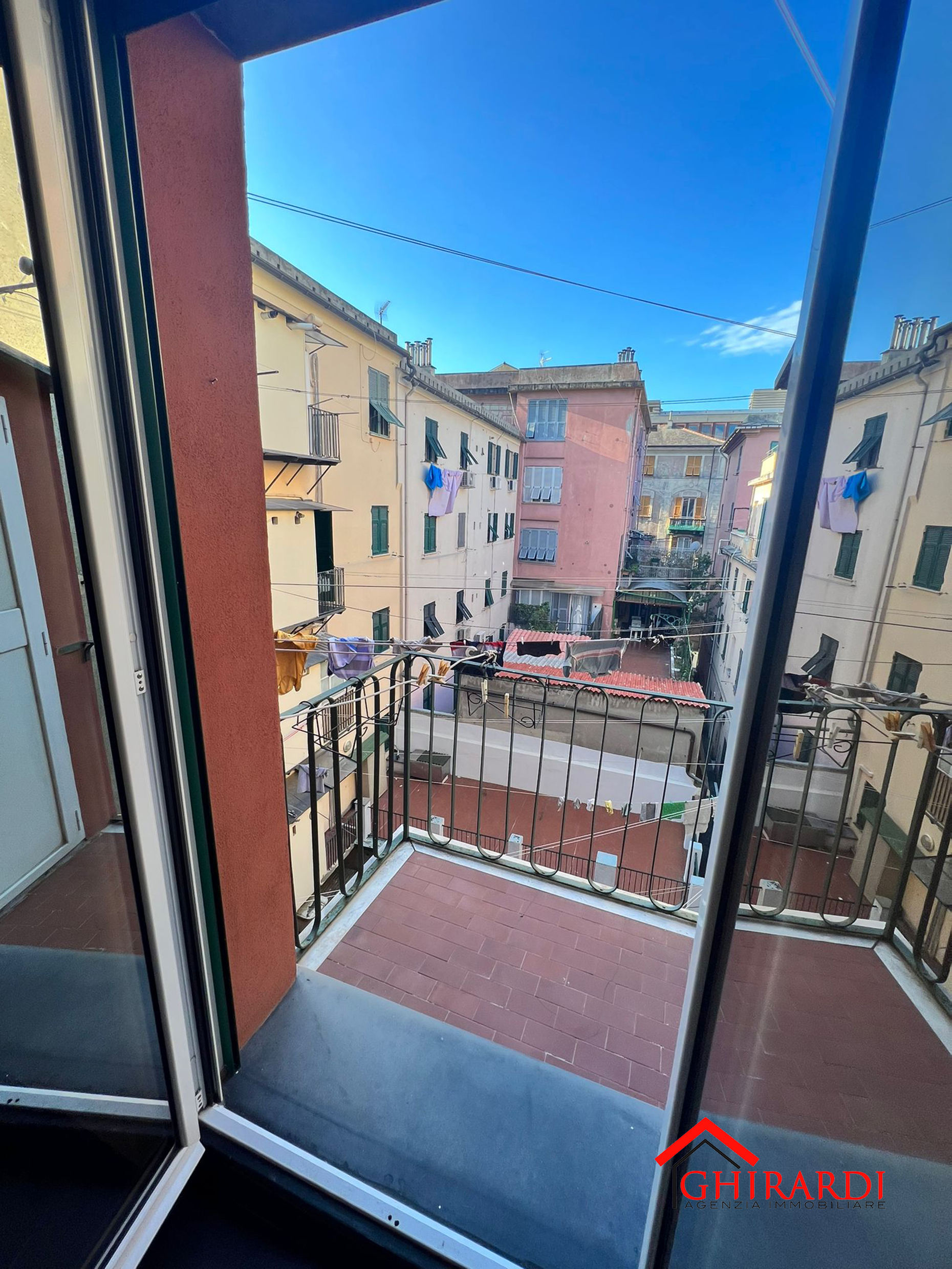 Immagine per Bilocale in affitto a Genova via Sestri 4