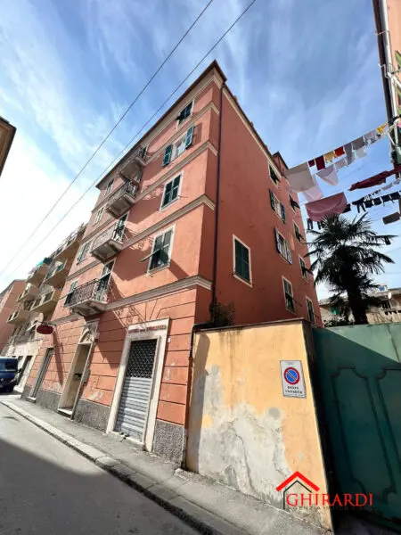 Trilocale via Geatano Donizetti 5a, Sestri Ponente, Genova