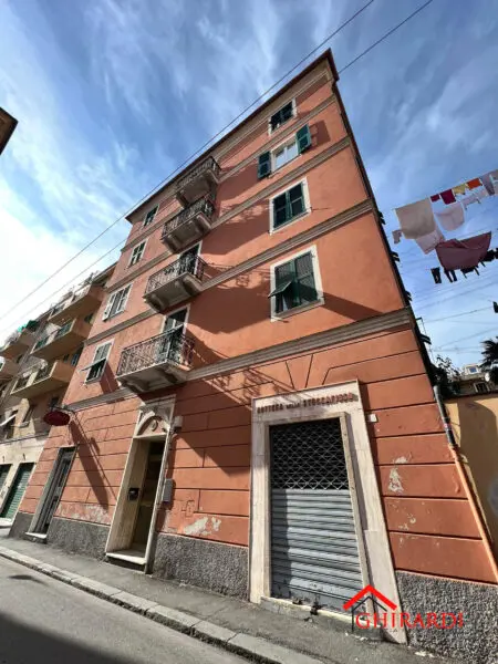 Trilocale via Geatano Donizetti 5a, Sestri Ponente, Genova