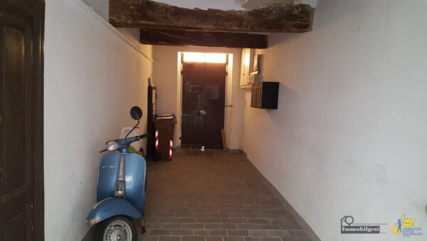 Monolocale via Borgo Guazzo 33, Centro Storico, Parma