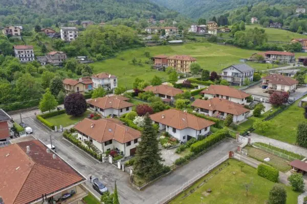 Villa via Loreto 86, Lanzo Torinese