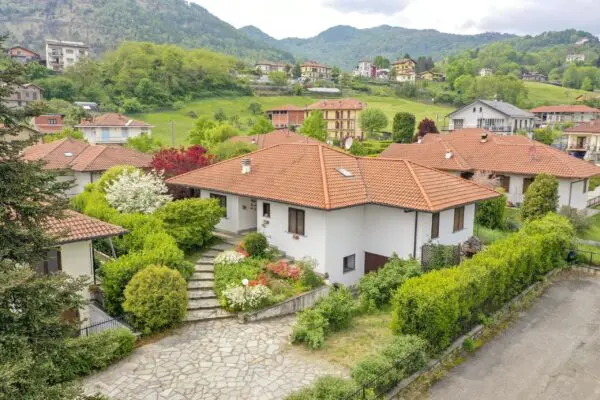 Villa via Loreto 86, Lanzo Torinese