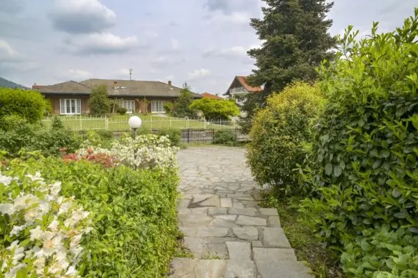 Villa via Loreto 86, Lanzo Torinese