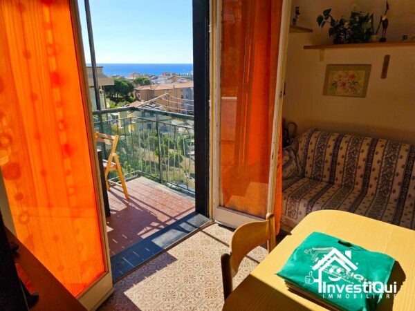 Bilocale via Privata Mimose 69, Pietra Ligure