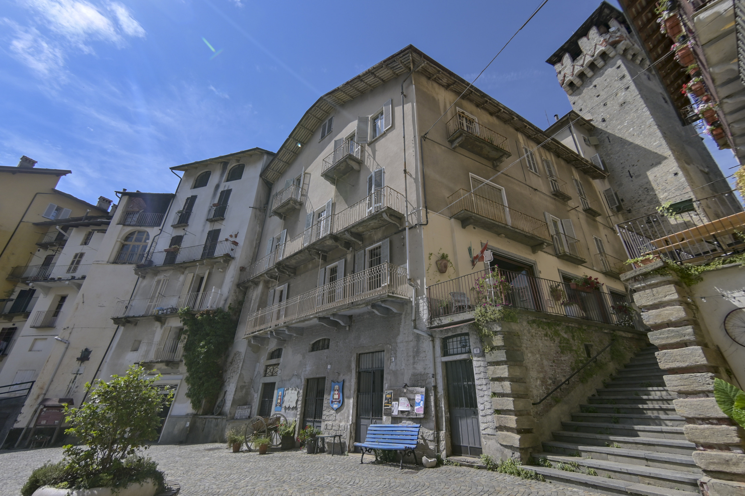 Palazzo - Stabile piazza Gallenga 12, Lanzo Torinese