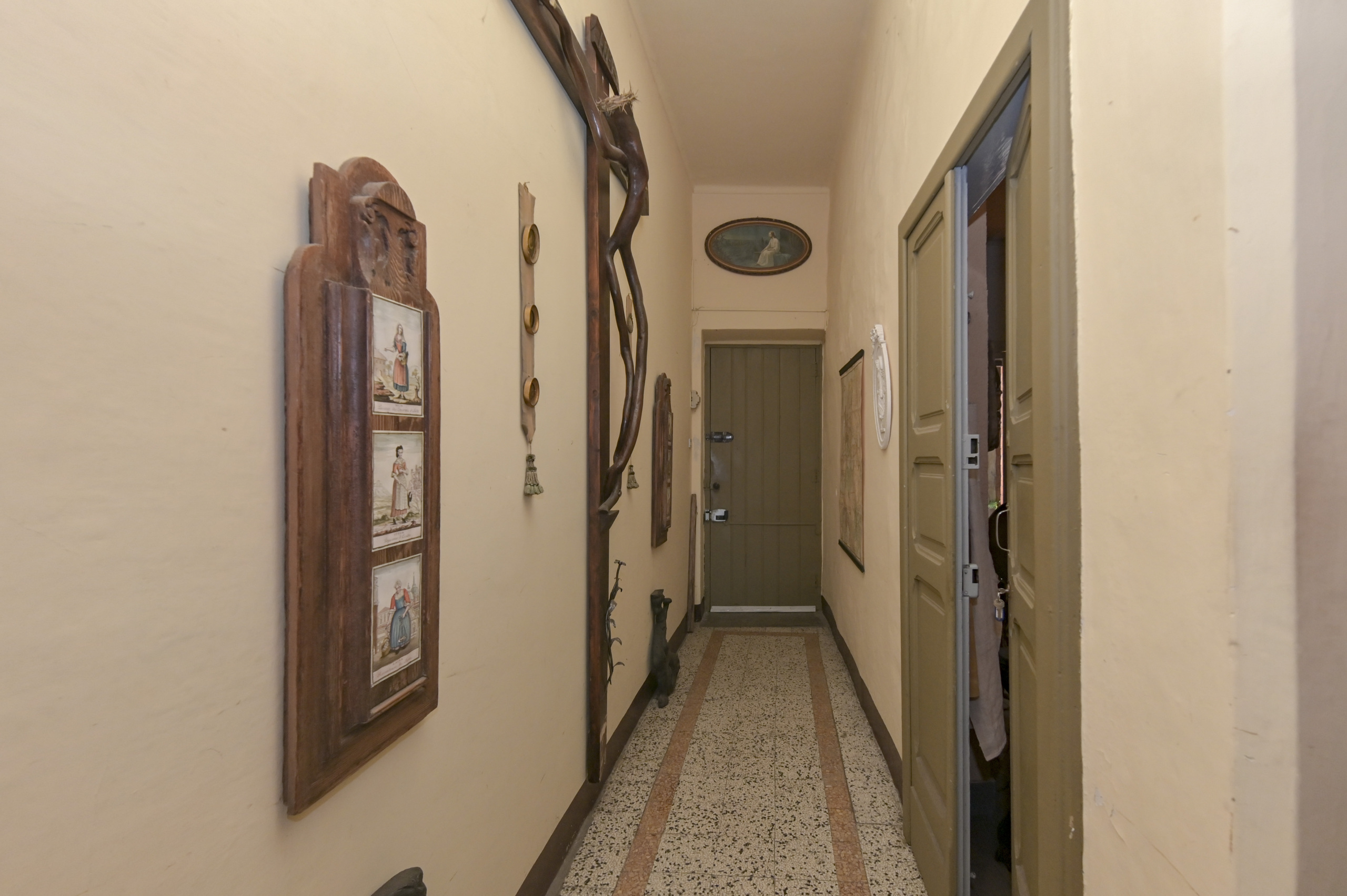 Immagine per Palazzo - Stabile in vendita a Lanzo Torinese piazza Gallenga 12