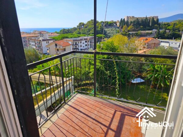 Bilocale via Privata Mimose 69, Pietra Ligure