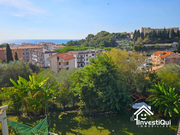 Bilocale via Privata Mimose 69, Pietra Ligure
